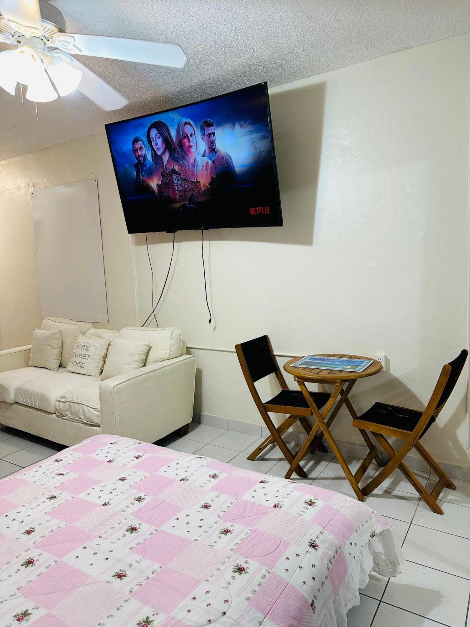 Lovely Apartment With Free Parking ไมอามี ภายนอก รูปภาพ